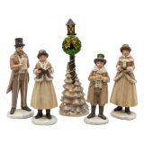 CAROLER FAMILY IN NATURAL